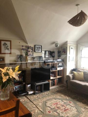 			2 Bedroom, 1 bath, 1 reception Flat			 Church Crescent, Muswell Hill